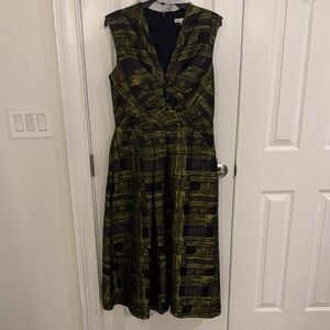Kay Unger Black and Green Midi Dress
